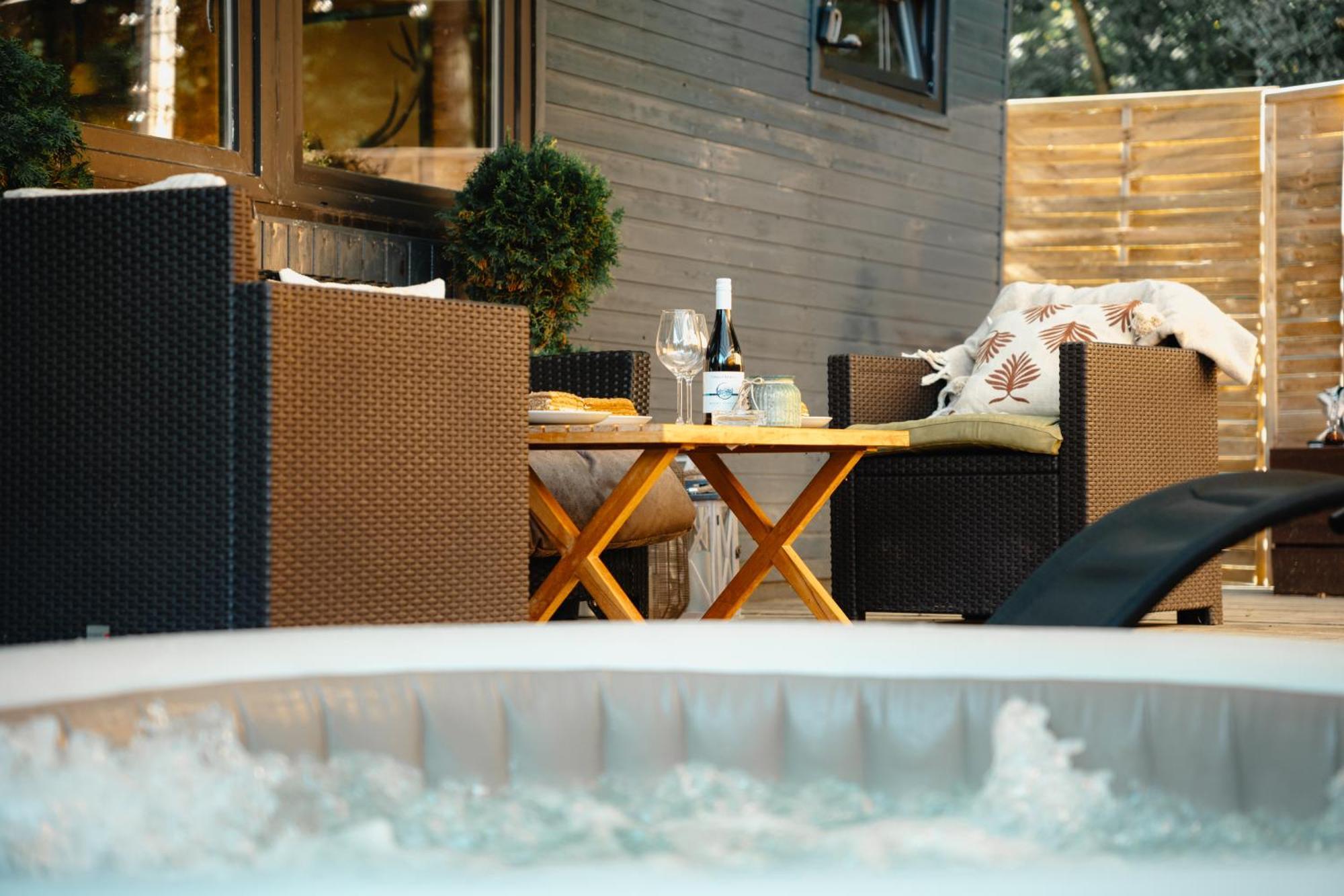 Secret Lake Prag Magic Place Relaxation& Wellness Rehenice Eksteriør bilde